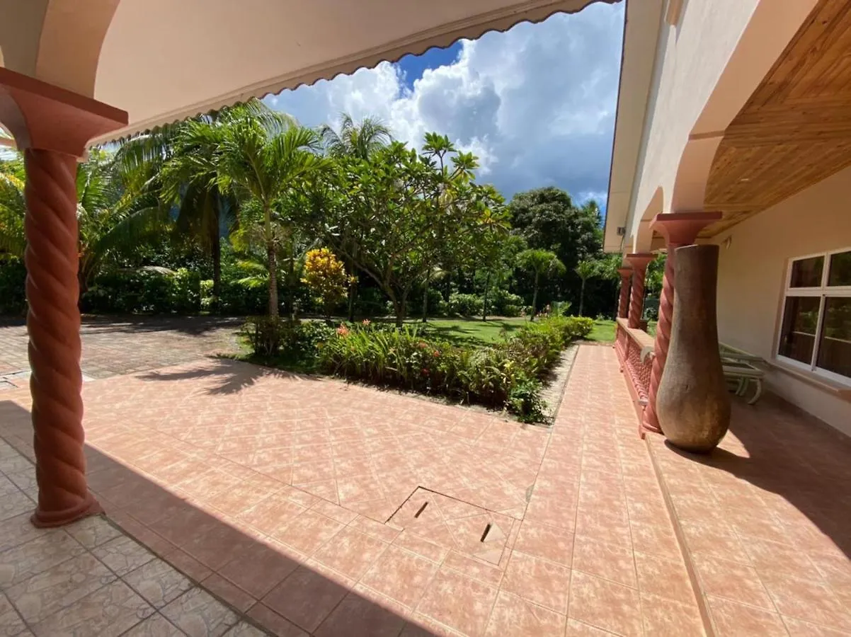 Bayview Villas Seychelles Anse Boileau 3*,
